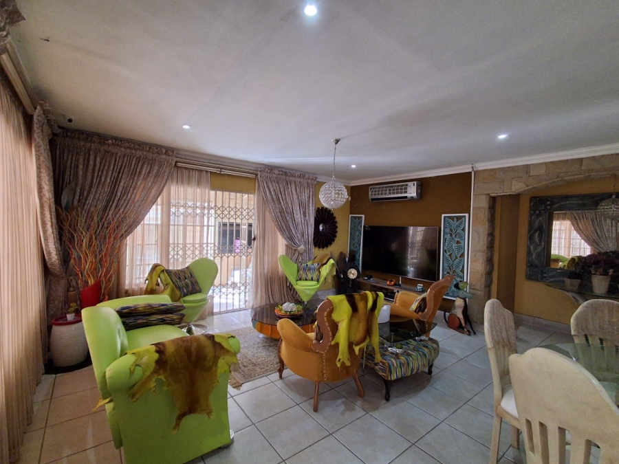 2 Bedroom Property for Sale in Flamwood North West